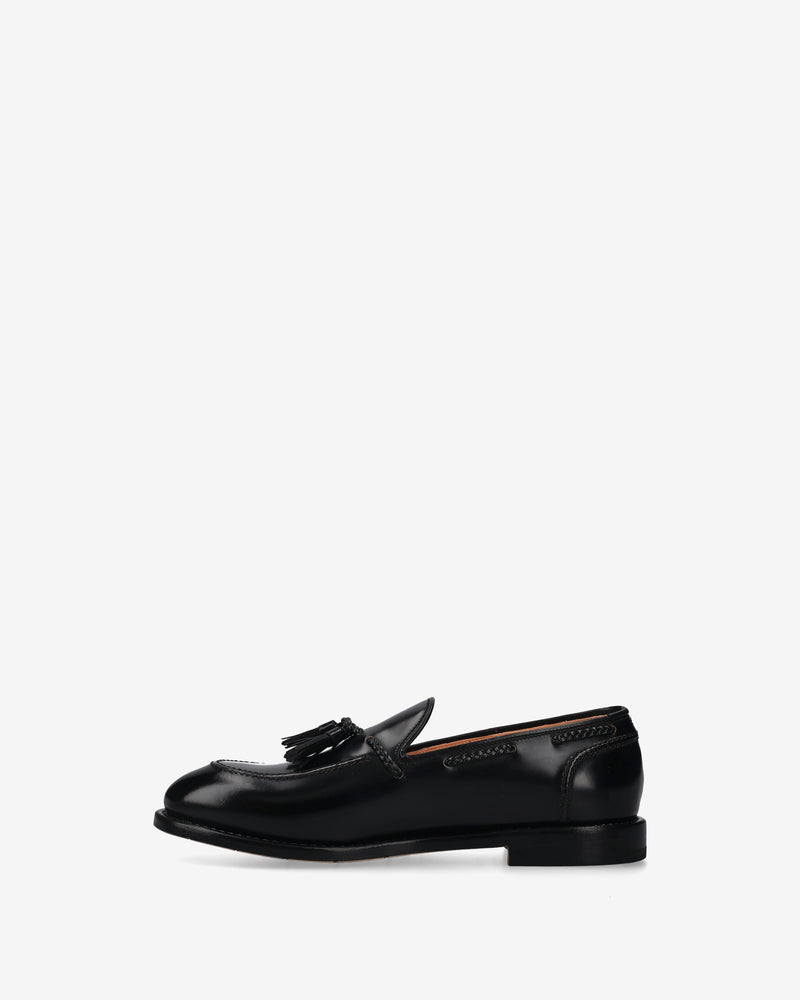 Leather moccasins with tassels