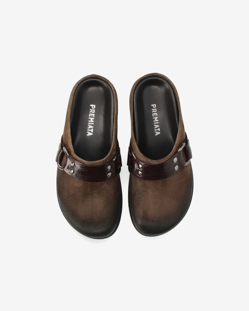 Brushed leather mules