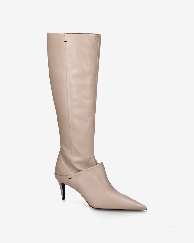 Nappa leather boot with a slim heel