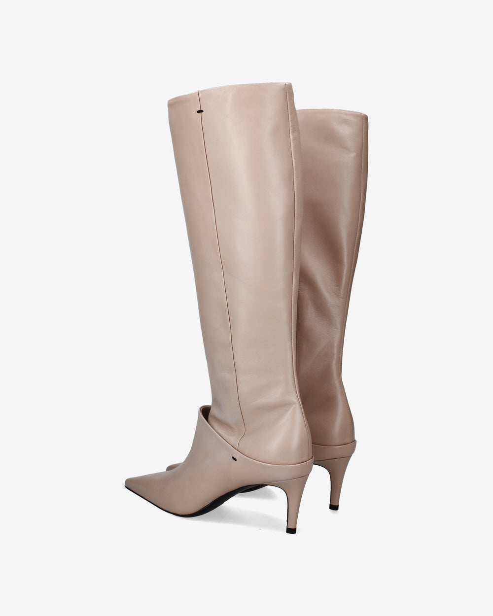 Nappa leather boot with a slim heel